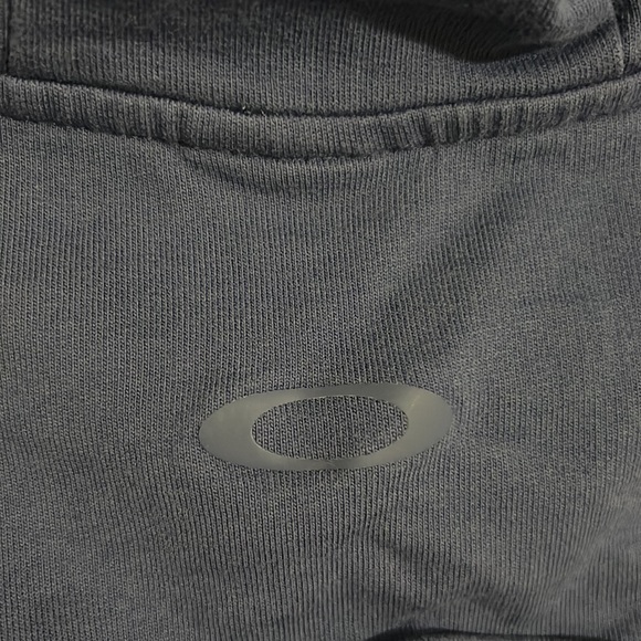 Hooded Navy Crop By Oakley - Picture 4 of 6